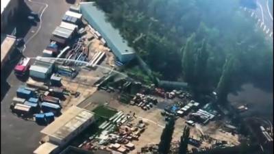 Несколько взрывов произошло на горящем складе боеприпасов в Чехии