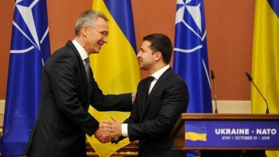 Киев надеется что война на Донбассе не помешает вступлению в НАТО
