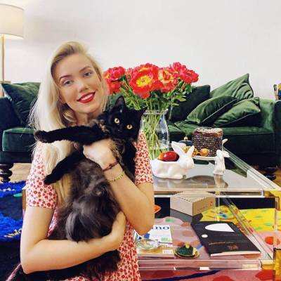 Beauty-эксперт Елена Крыгина: Умею подстригать когти кота так, что он мурлыкает