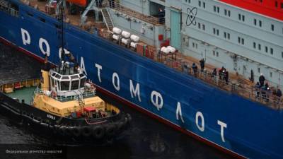 Атомоход "Арктика" преодолел шторм в Финском заливе
