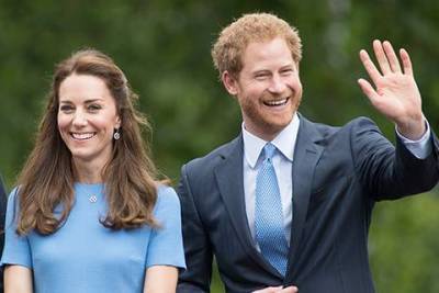 Как Кейт Миддлтон, принц Уильям и другие члены королевской семьи поздравили принца Гарри с 36-летием
