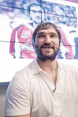Легенде хоккея Александру Овечкину исполняется 35 лет