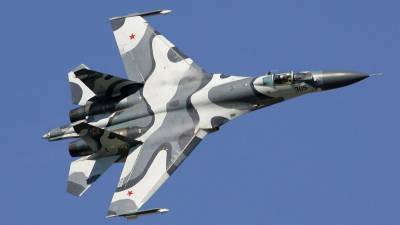 Российский Су-27 перехватил самолеты США и Великобритании над Черным морем