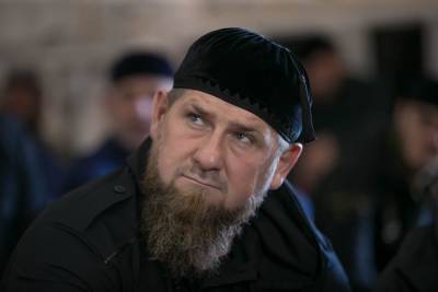Кадыров прокомментировал видео с мытьем ног в православном источнике