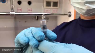 Несколько народных артистов РФ прошли вакцинацию от гриппа в Петербурге