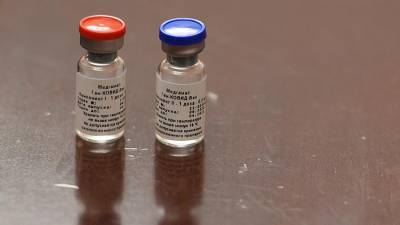 Испытывающих вакцину «Спутник V» предостерегли от употребления алкоголя