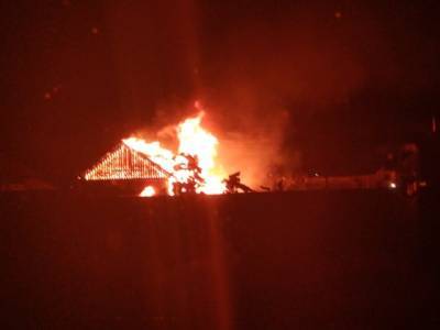 Пожар уничтожил деревянный дом в Миасском посёлке
