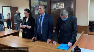 Сестра Ефремова назвала содержимое папки актера на оглашении приговора