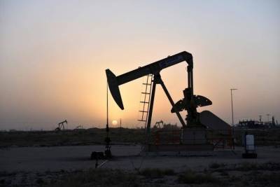 Цены на нефть растут из-за приостановки добычи, падения запасов