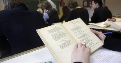 В латвийских школах сократилось число уроков русского языка