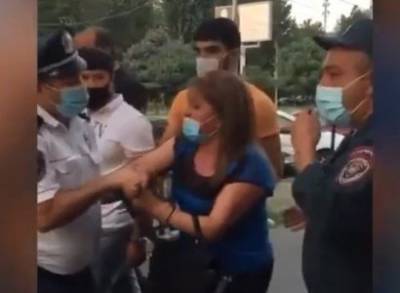 В полиции Армении начато служебное расследование по факту инцидента с приводом женщины из-за отсутствия маски