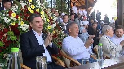 Бердымухамедов поздравил Минниханова с победой на выборах