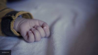 Мать оставила новорожденную девочку на лавочке в Люберцах