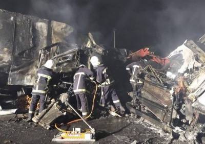 ДТП в Николаевской области: Сгорели два грузовика, погибли двое