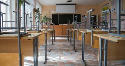 Учителя – в классе, ученики – дома. В Ульяновске из-за COVID-19 школьники ушли на «удаленку»