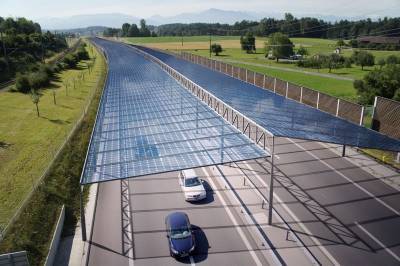 Над автобанами Германии появятся «солнечные крыши»