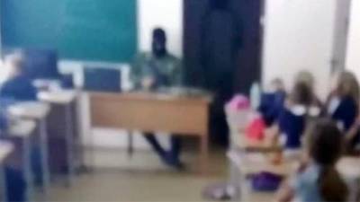 Прокуратура отреагировала на урок с «захватом» заложников в школе Ишима