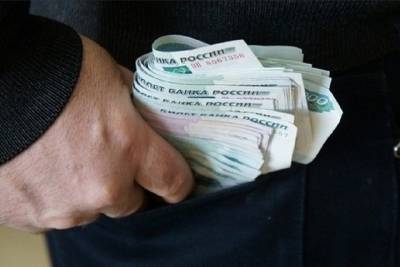 Товароведа из Тверской области подозревают в присвоении денег
