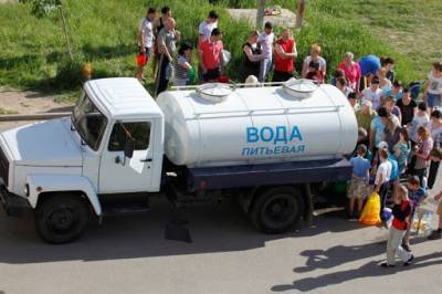 Жители Крыма начали устроили битву за воду: "Вычисляют, где..."