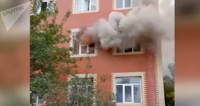 В азербайджанской школе в Гардабани произошел крупный пожар - видео