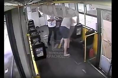 Журналисты опубликовали видеозапись нападения на кондуктора в Краснодаре