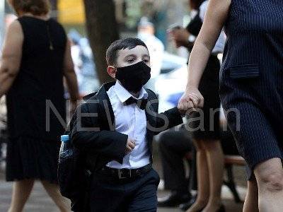 Министр: Порядок ношения масок в школах Армении согласован с Минздравом республики