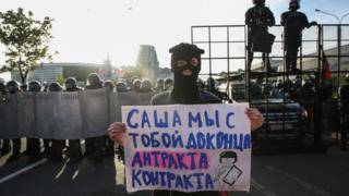 “Тихо, по-партизански”: как работает система помощи участникам протестов в Беларуси
