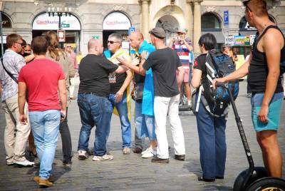 Полиция пресекла нападение на Майдан в центре Праги
