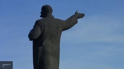 Владимир Ленин - Нью-йоркский художник хочет выкупить тело Ленина за 1 млн долларов - politros.com - Россия - США - Нью-Йорк