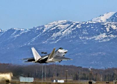 США перебрасывают часть авиации в штат Аляска
