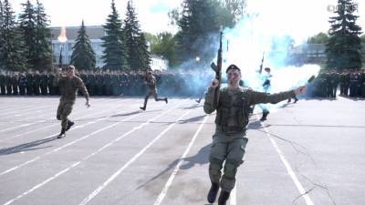 Кремлевские курсанты показали, что такое «неказенный патриотизм»