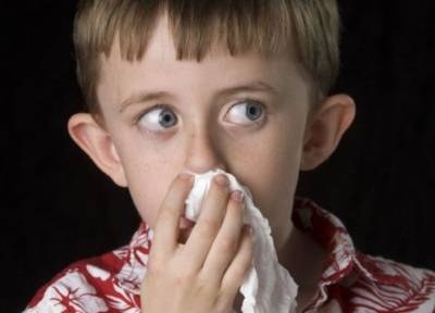 Кровь из носа у ребенка: причины этого, разновидности и первая помощь