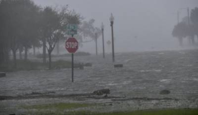 Ураган "Салли" обрушился на США и спровоцировал наводнения