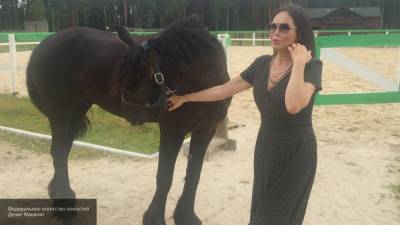 Певицу Ларису Лусту экстренно госпитализировали после падения с лошади