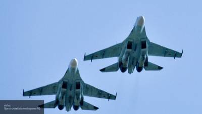Российский Су-27 подняли в небо на перехват британского самолета-разведчика