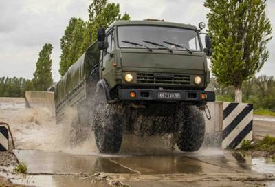 В Ленобласти водителей армии ЗВО обучат вождению в экстремальных условиях