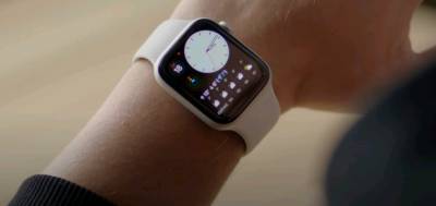 Жителям Сингапура заплатят за ношение часов Apple Watch