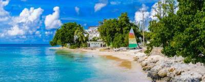 Барбадос с 2021 года отказывается от власти британской короны