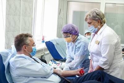 Ставропольский губернатор сдал кровь в День донора