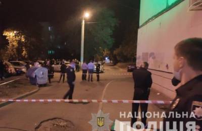 В Харькове пьяные подростки ранили полицейского