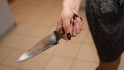 В Рубежном вечер в "приятной" компании закончился для мужчины ударом ножа в спину
