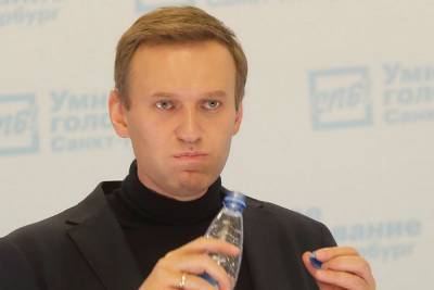 Спутники Навального узнали, откуда взялась «бутылка с «Новичком»