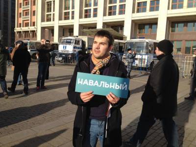 Представитель Навального сообщил, что забрал бутылку с «Новичком» из номера отеля в Томске