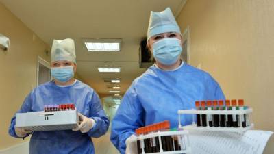 Крым получил первые дозы вакцины от COVID