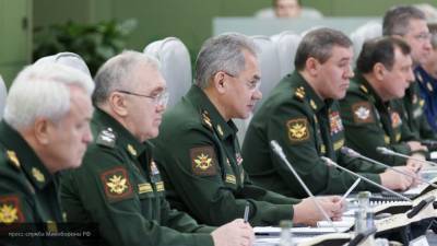 Шойгу заявил об усилении военного контингента на востоке России