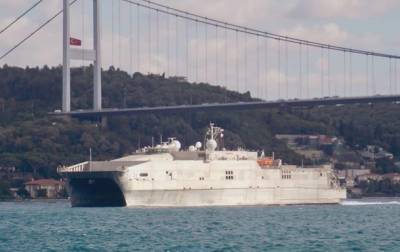 В Черное море вошло десантное судно США
