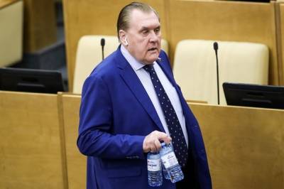 Депутат объяснил попадание в список чаще всего пропускающих заседания парламентариев