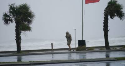 США накрыл ураган "Салли": последствия разрушительной стихии в фотографиях