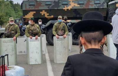 Израиль призвал застрявших на украинской границе хасидов вернуться домой