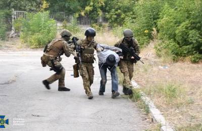 На Донбассе на линии разграничения задержали наркокурьера